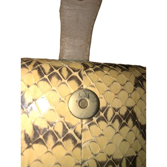 Vintage 70s Le-Ann Hard Shell Yellow Black Gold Evening Bag Italy - Picture 7 of 8